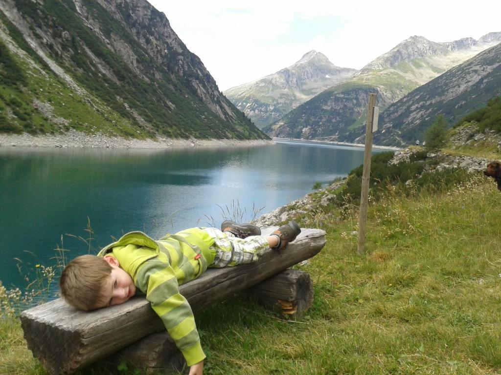 Landhaus Alpenjaeger Hainzenberg Bagian luar foto